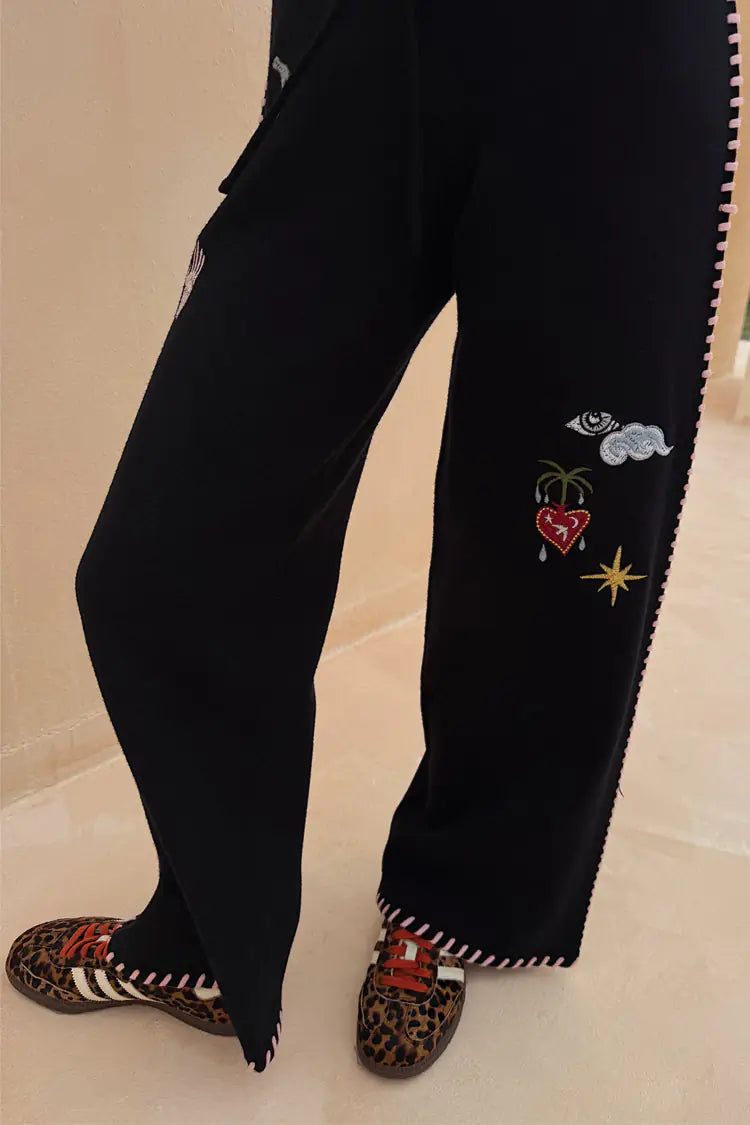 Pantalón Jogger Negro Night Garden Neverfully