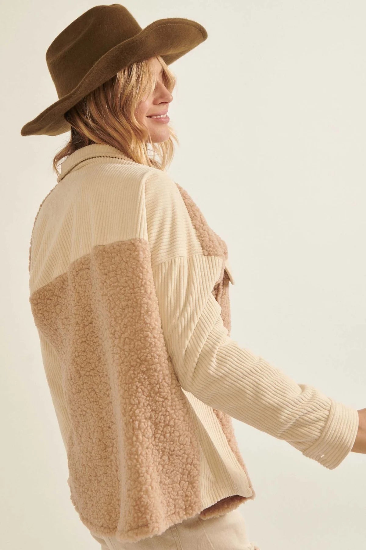 Chaqueta Corduroy Sherpa Fleece Gwen