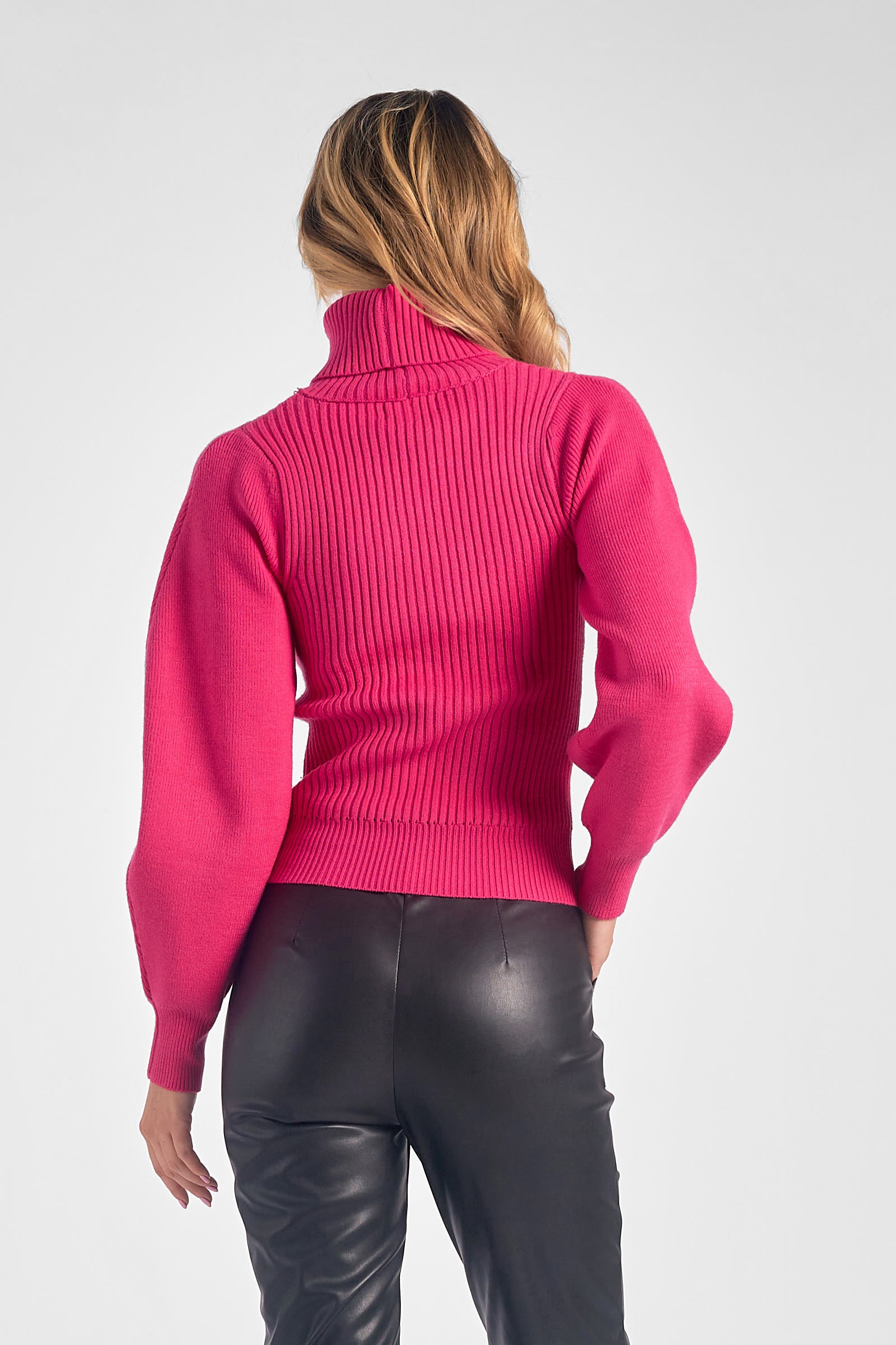 Suéter Fucsia Knit Turtleneck Cut Out Steffs FINAL SALE