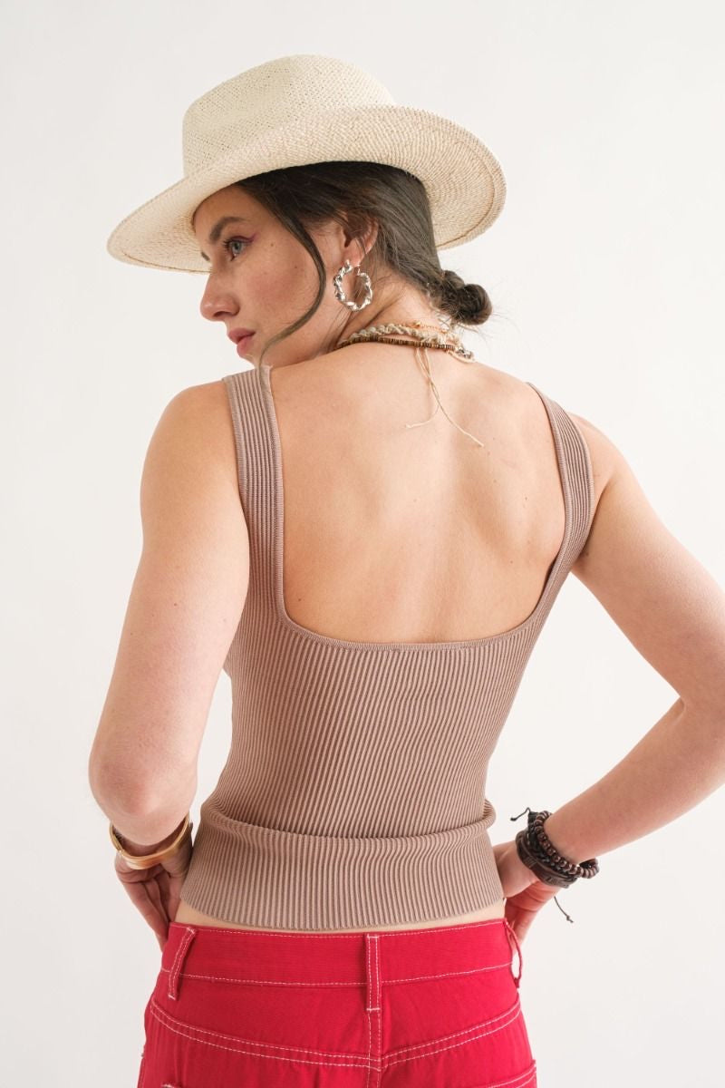 Top Tan Ribbed Básico Strap Square Nush