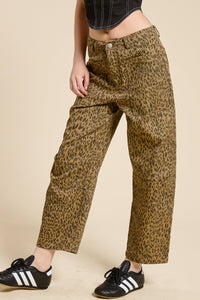 Pantalón Denim Leopard Caramel
Barrel Kenia