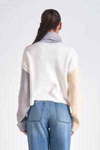 Suéter Colorblock White Turtleneck Morgan